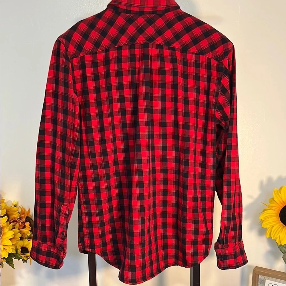 🔴 Levi’s Men’s Red & Black Plaid Button-Down Shirt | Classic Flannel